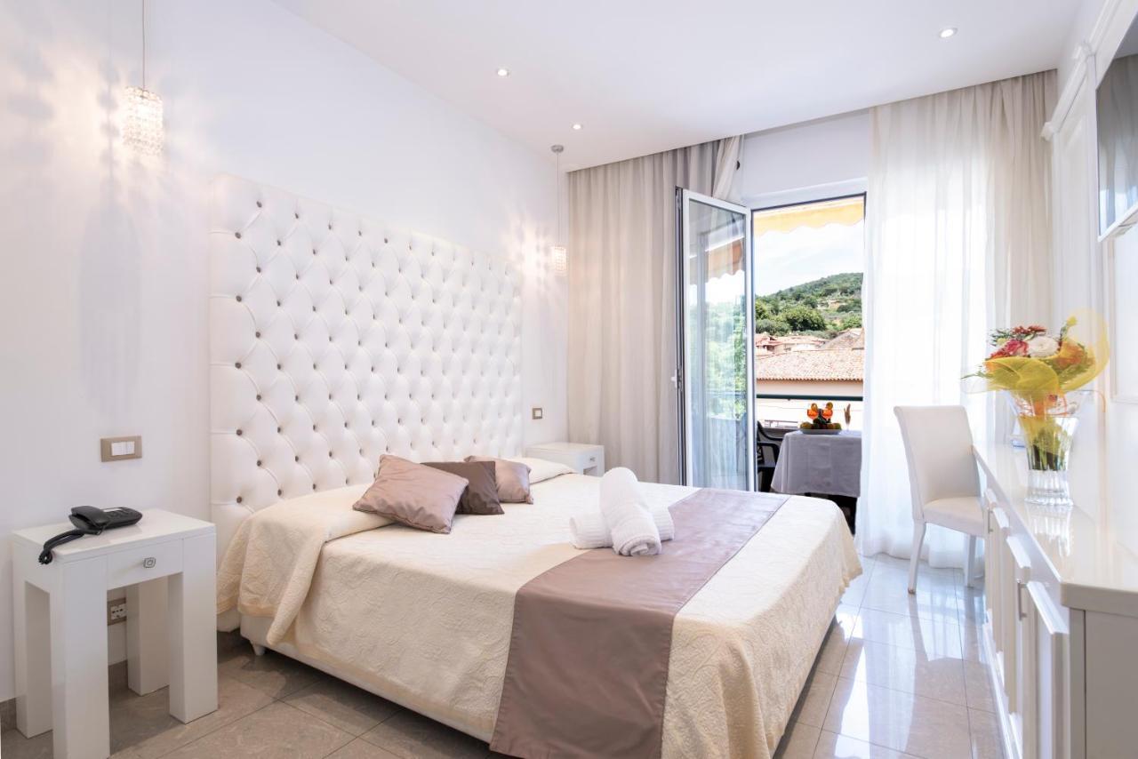Platani Hotel Bolsena Eksteriør bilde
