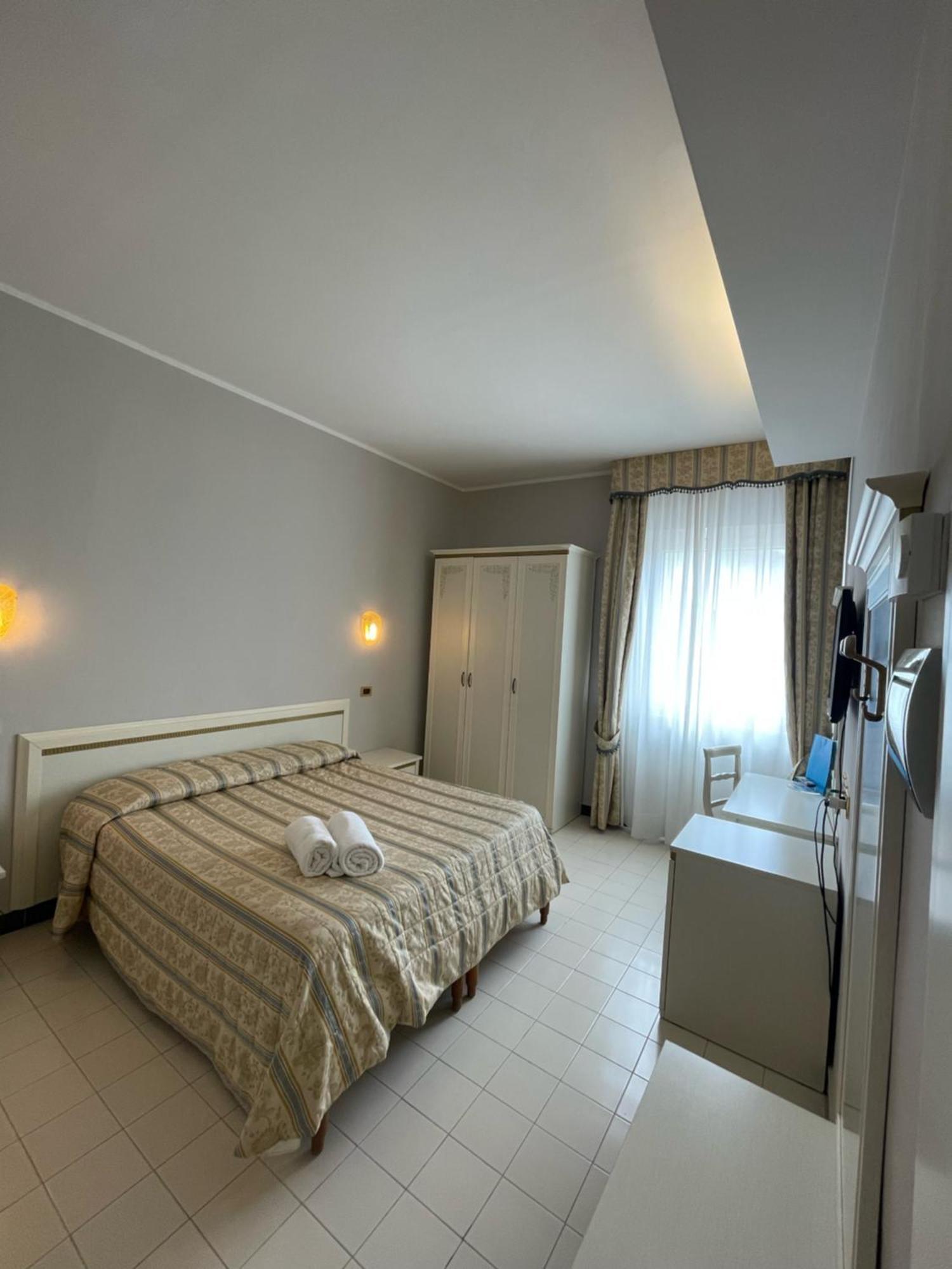 Platani Hotel Bolsena Eksteriør bilde
